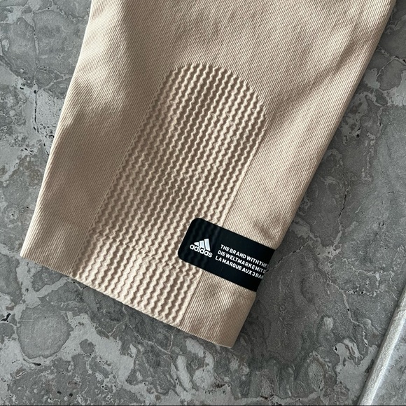 Adidas Formotion Training Sculpt Seamlessly Hazy Beige Tights, Plus Size 4X NWT - Picture 9 of 13